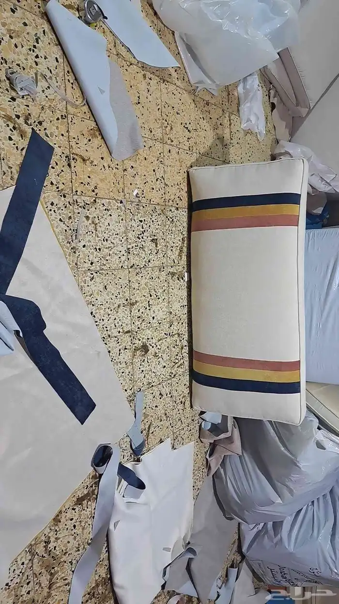 تفصيل وتنجيد كنب وستائر وجلست خارجيه حسب الطلب 0