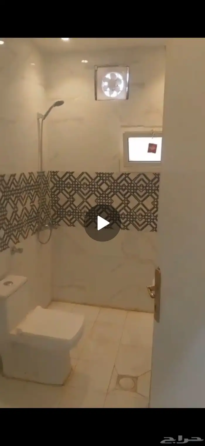 - مطلوب شخص واحد فقط للمشاركة بغرفة ثنائية  بشقة غرفتين. 1