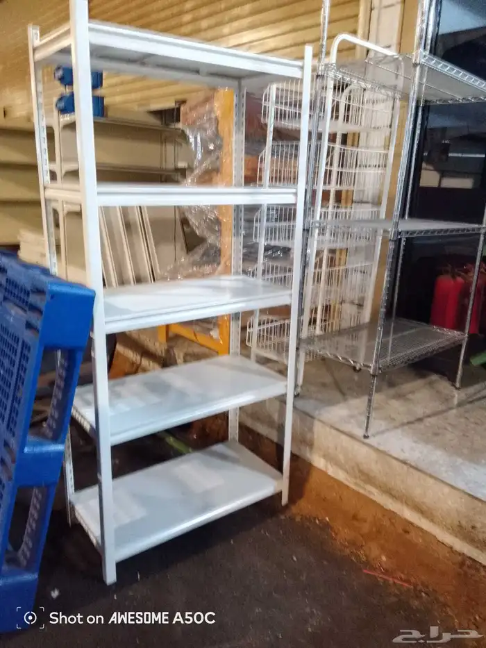 يوجد لدينا جميع انواع الرفوف المستودع ومستلزماتها 6