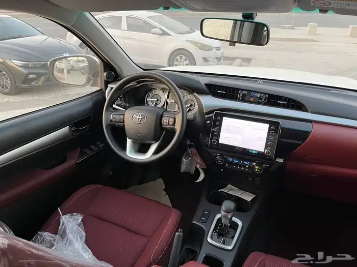 هايلكس غمارتين بنزين 2700 سى سى جير اتوماتيك بدون دبل الس 3