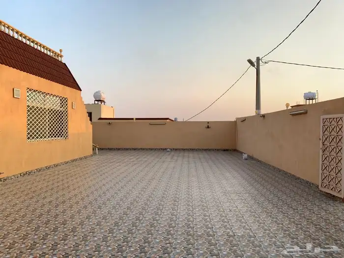 بيت للبيع في الدرب الكدرة 9