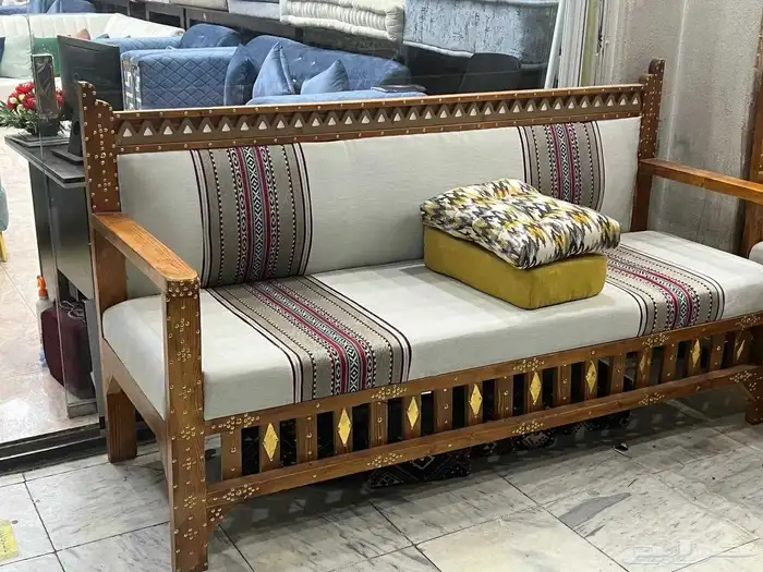 تفصيل وتنجيد كنب وستائر وجلست خارجيه حسب الطلب 8