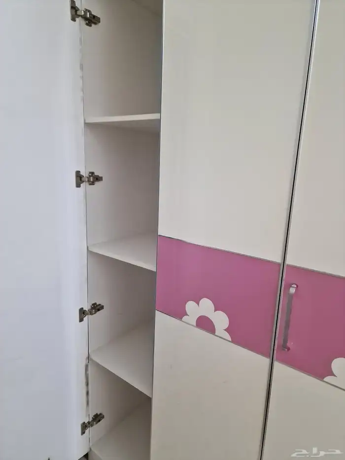 غرفة نوم كنب. كراسي ايكيا 1