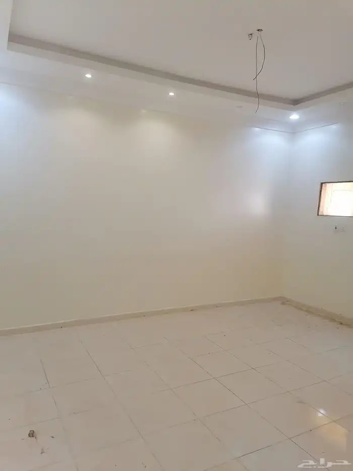 للبيع عماره سكنيه مساحتها 405م دورين 4 شقق داخل الحد 5