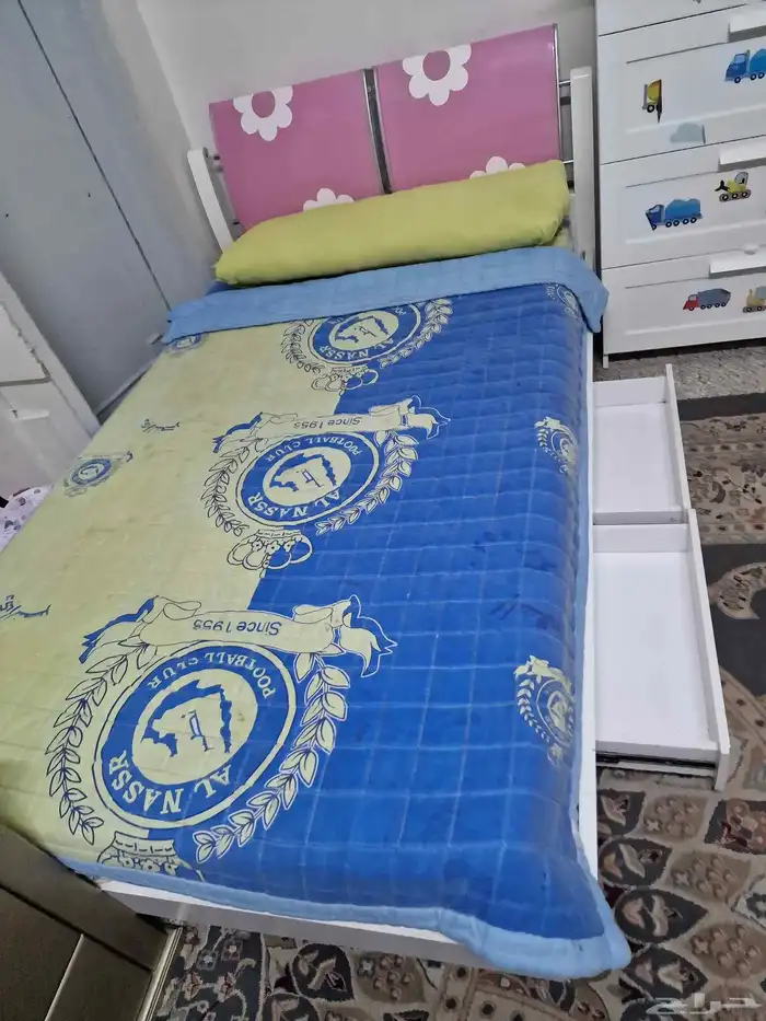 غرفة نوم كنب. كراسي ايكيا 3