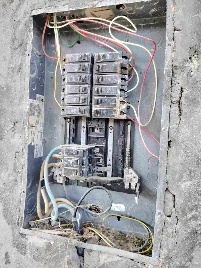 ابوحسن كهرباء وسباكه ويوجد لدينا غسيل مكيفات سبلت 4
