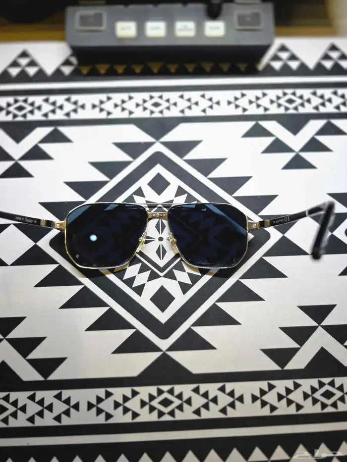 نظارات شمسية سانتوس دو كارتييه موديل بايلوت 4