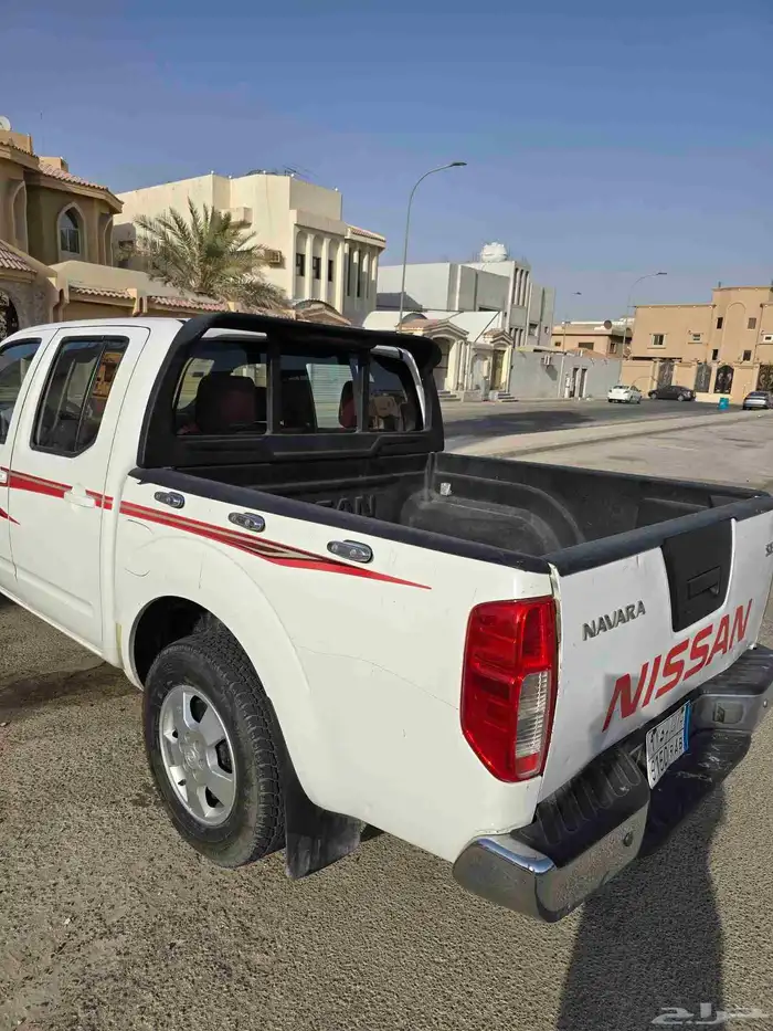 نيسان نافارا 2015 1