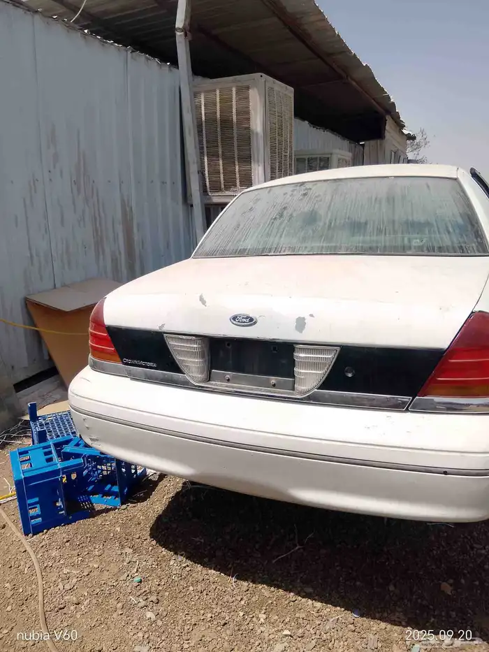 فورد فيكتوريا موديل 1999_2000 3