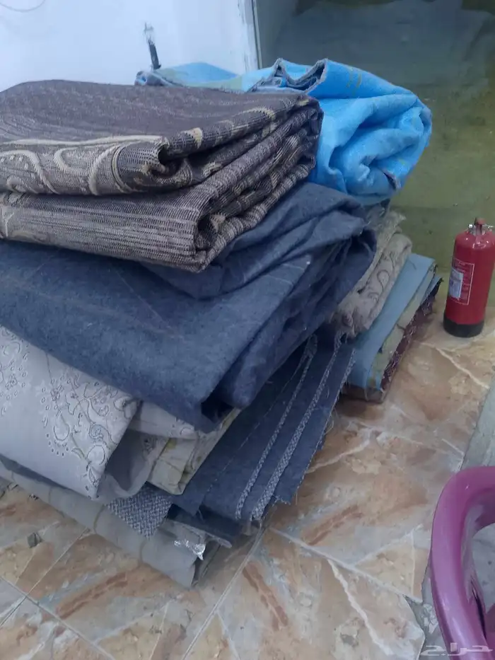 السلام عليكم يحتاجون سجاد ا قديم ا لتربية الماعز والأغنام لذ 2