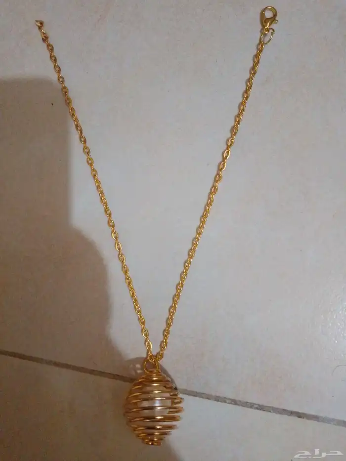 يوجد سواران 1