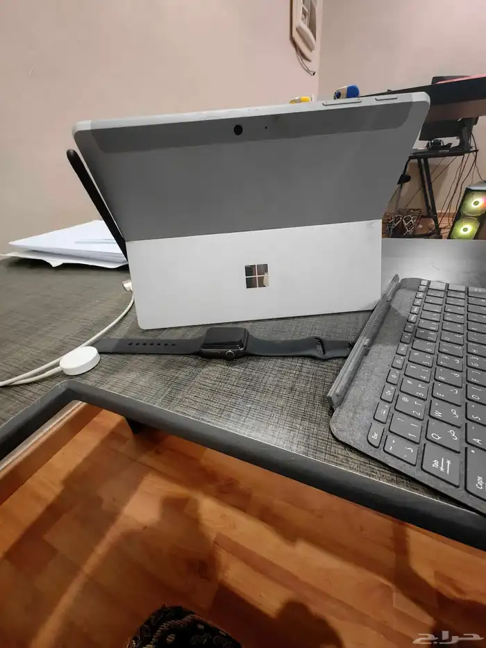 Microsoft surface 3 Apple watch seris 3 مع كيبورد وقلم 0
