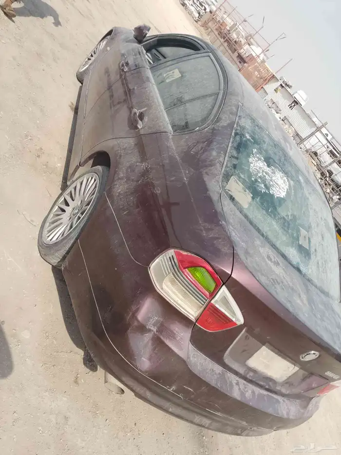 بي ام 2009حجمها 300تشليح قطع غيار 3