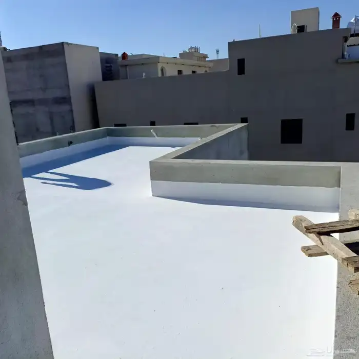 متخصصون في أنظمة العوازل الحديثه 4