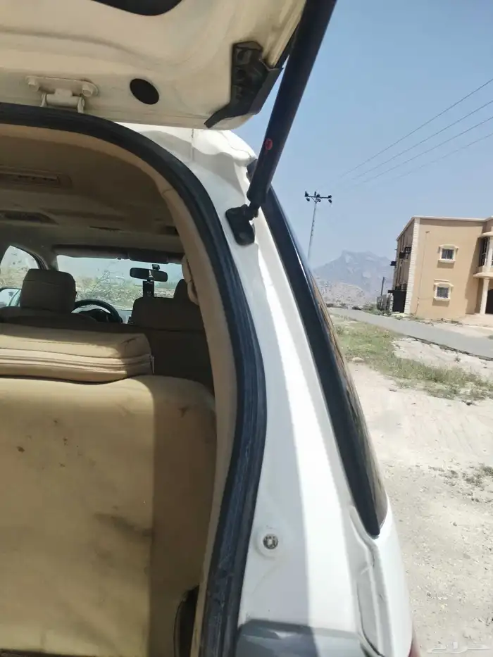 فورتشنر 2010 قير عادي بدون دبل 20