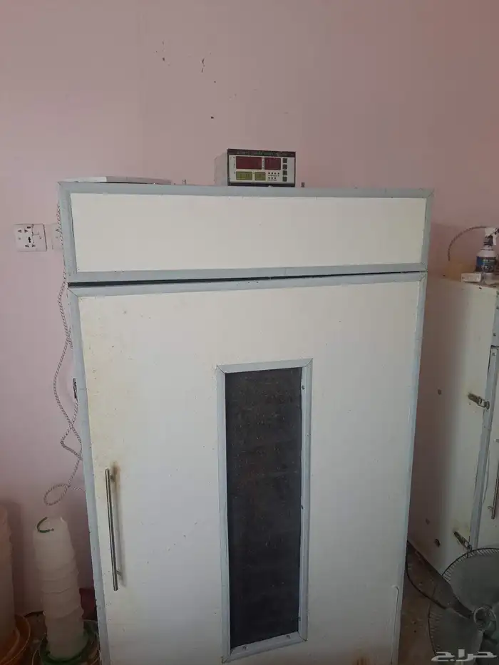 للبيع فقاسات تماتيكيه العدد 2 1584بيضه 525بيضه حمام جميع 8