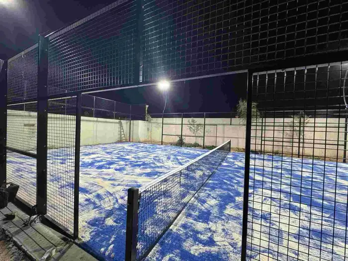 تنفيذ ملاعب البادل 0