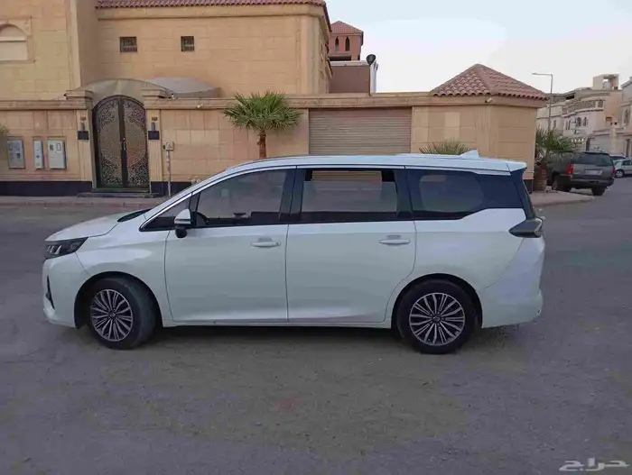 فرصة العمل باوبر فان عائلي 7 ركاب GAC GN 6 2021 6