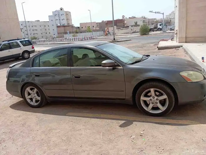 نيسان التيما 2005 3