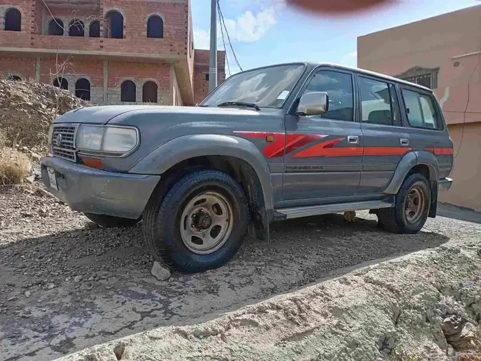 لاند كروزر صالون 1995 الصامل يجي واتس اعلمه بكل شي 05546718 4