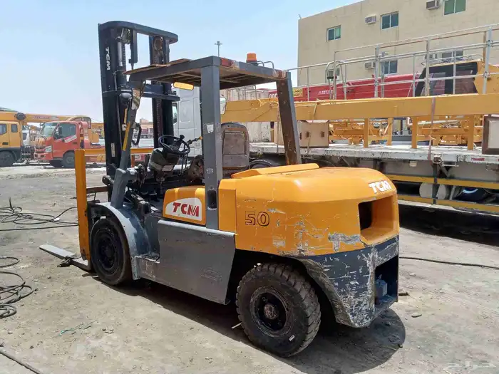رائ لي  فور  لف  forklifts for rent 5
