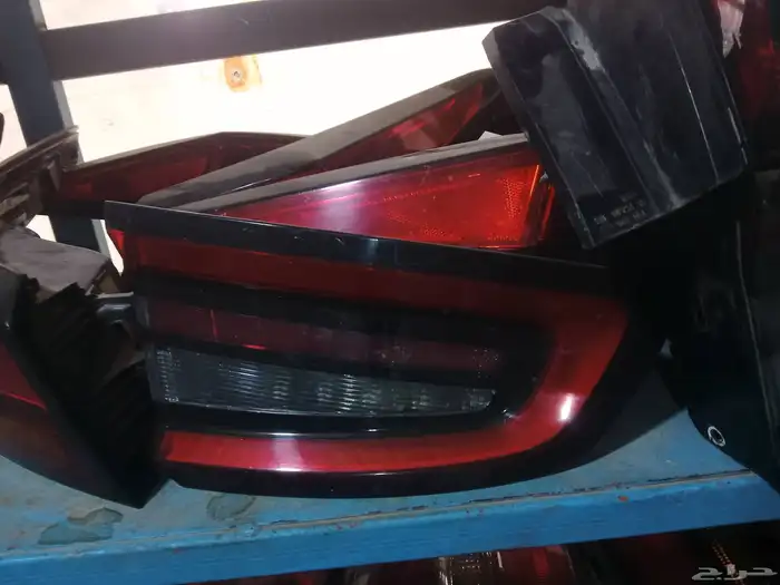 يتوفر لدينا اسطبات دوج تشارجر 2015. لين 2020 اصلي وكاله 0