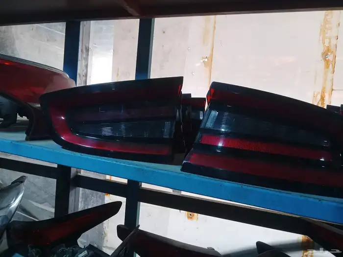 يتوفر لدينا اسطبات دوج تشارجر 2015. لين 2020 اصلي وكاله 2