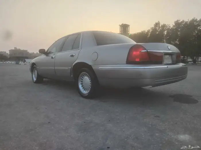 فورد قراند مراكيز 2001 3