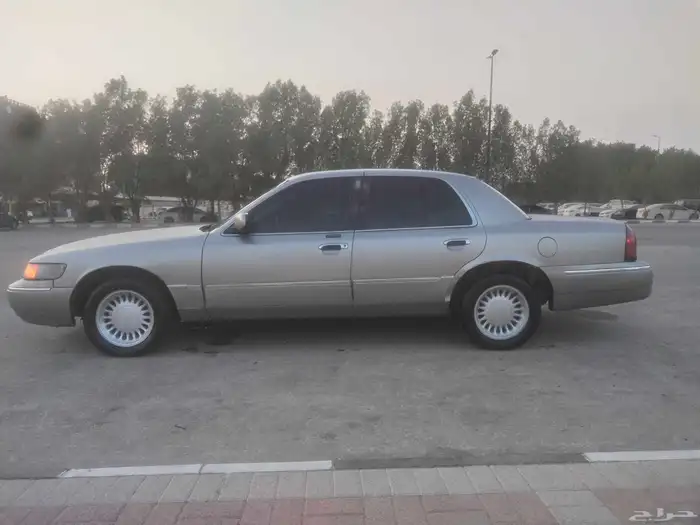 فورد قراند مراكيز 2001 0