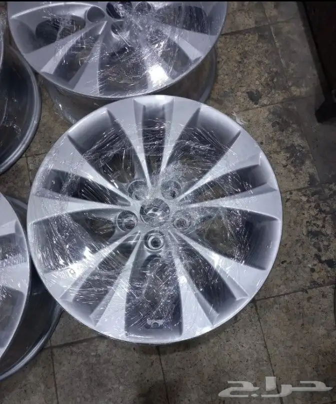 جنوط ازيرا موديل2014 مقاس18 اصلي وكاله 4