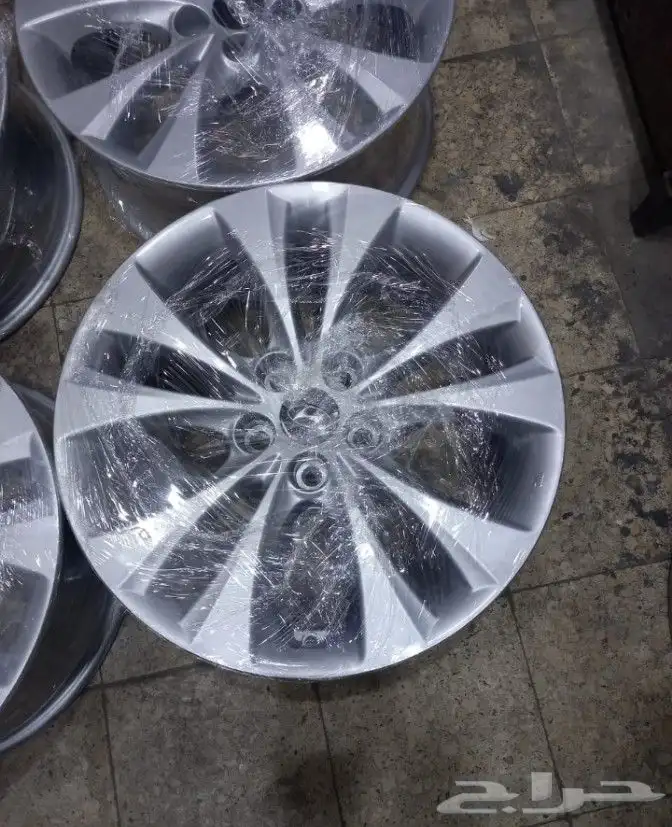 جنوط ازيرا موديل2014 مقاس18 اصلي وكاله 2