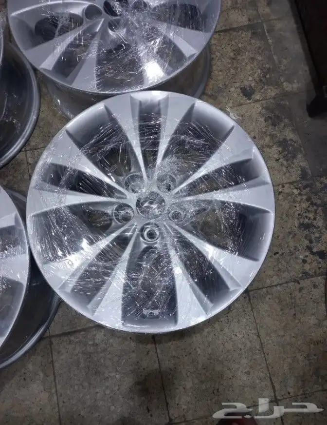 جنوط ازيرا موديل2014 مقاس18 اصلي وكاله 3