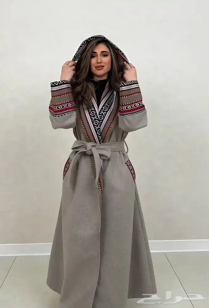 عبايه جميله سدو تراثية مع قبعه 0