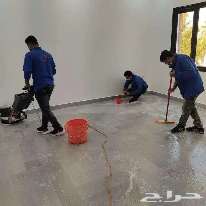 جلي بلاط تنظيف منازل فلل شقق خزانات غسيل كنب مجالس بالرياض 4