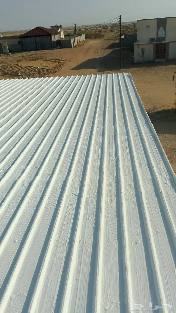 متخصصون في أنظمة العوازل الحديثه 6