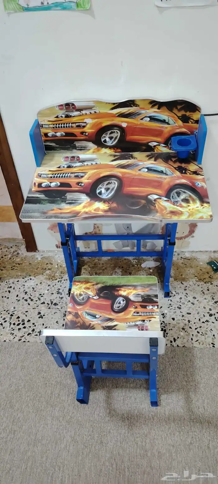 كنب  ارجوحة  سرير مواليد كرسي اطفال سيارة  مكتب 3