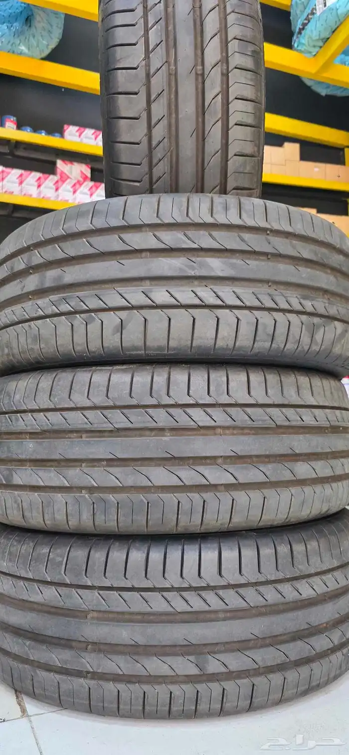 4 كفرات كونتيننتال منزل مقاس 235 55 18 2