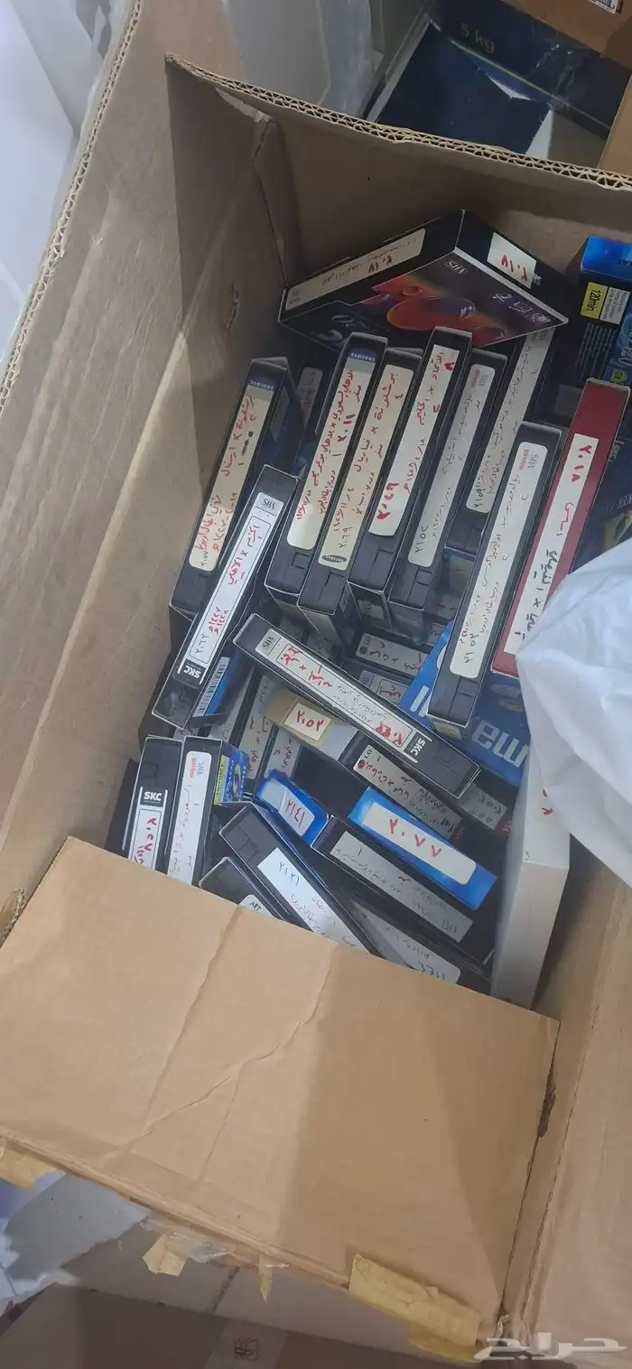 اشرطة فديو كبير وصغير للبيع جمله 4