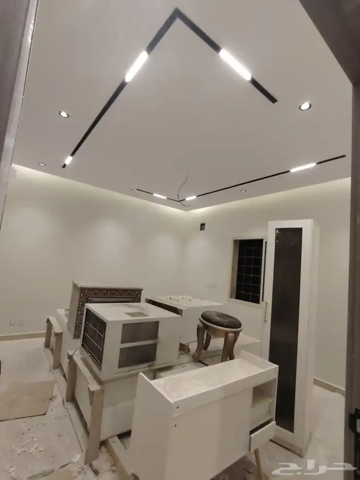 ديكورات واصباغ المالك الحديثه 0