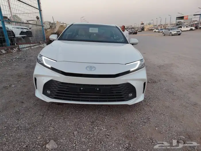 تيوتا كامري مديل 2025 بيع قطع غيار 0