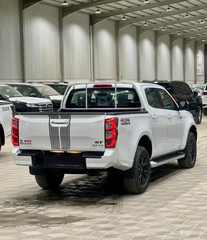 ايسوزو ديماكس جي تي 2025 3