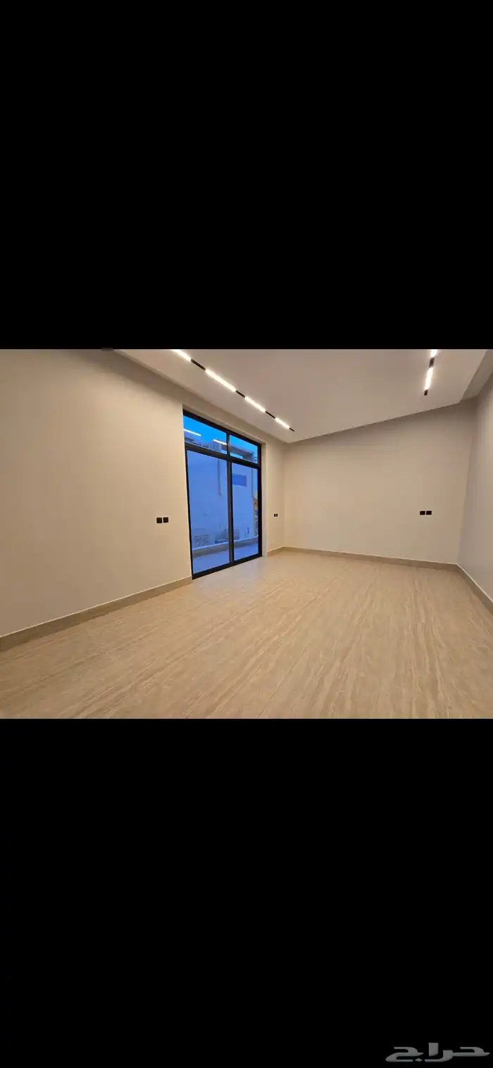 للبيع فيلا بحي العارض مودرن 4