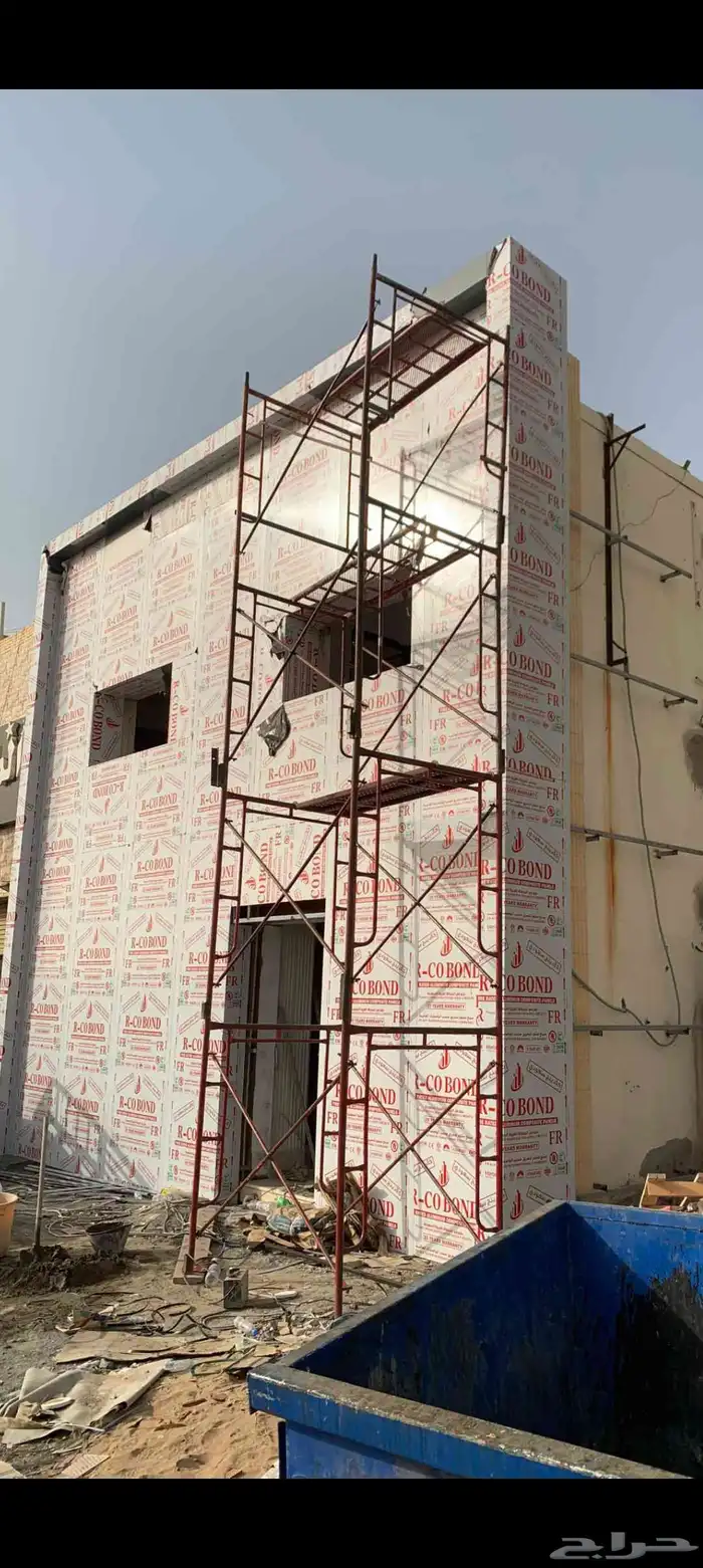 تركيب لوحات حروف بارزة بنر استيكرات صيانة لوحات واجهات كلادن 0