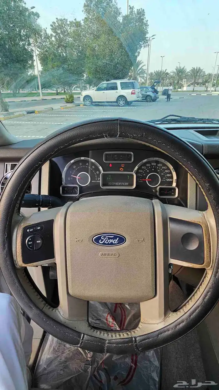 للبيع اكسبيدشن 2012 27