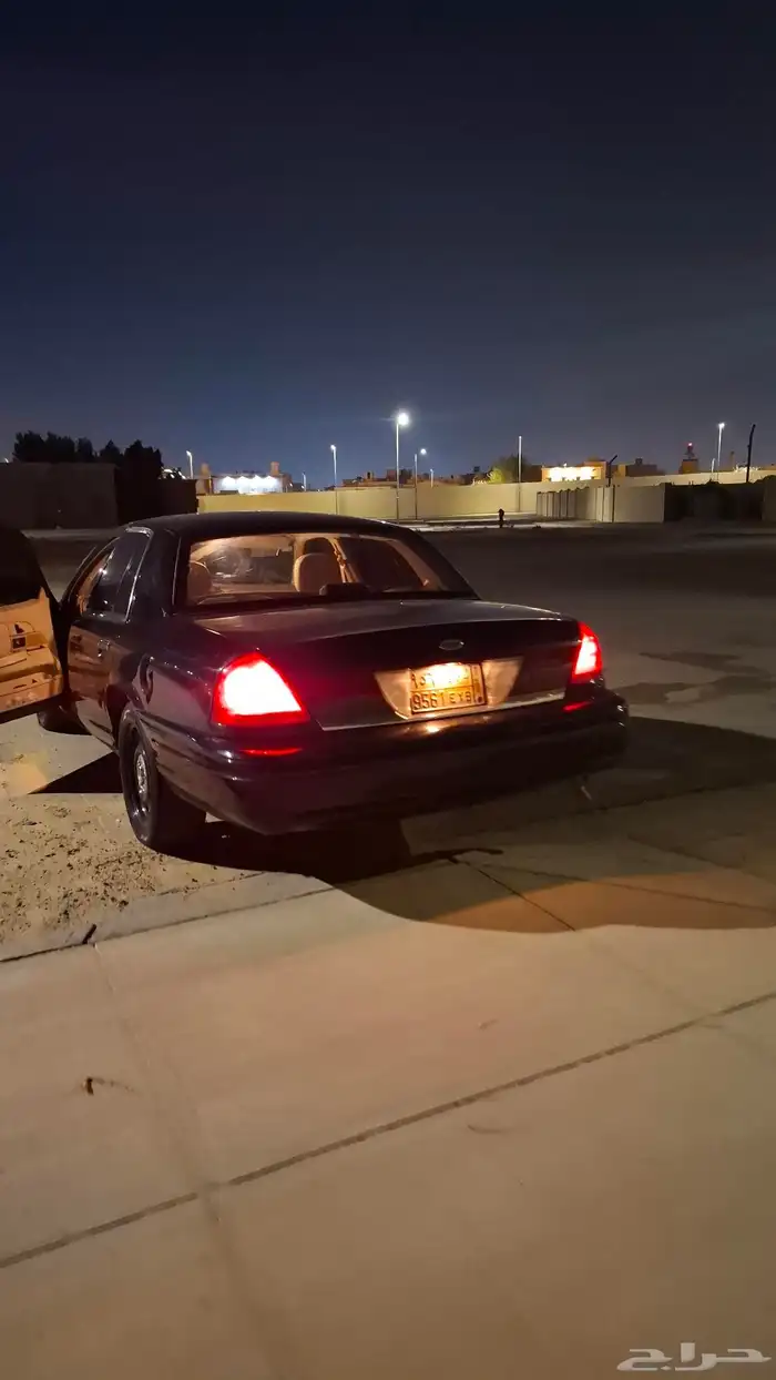 فورد بوليسي 2010 حكومي 8