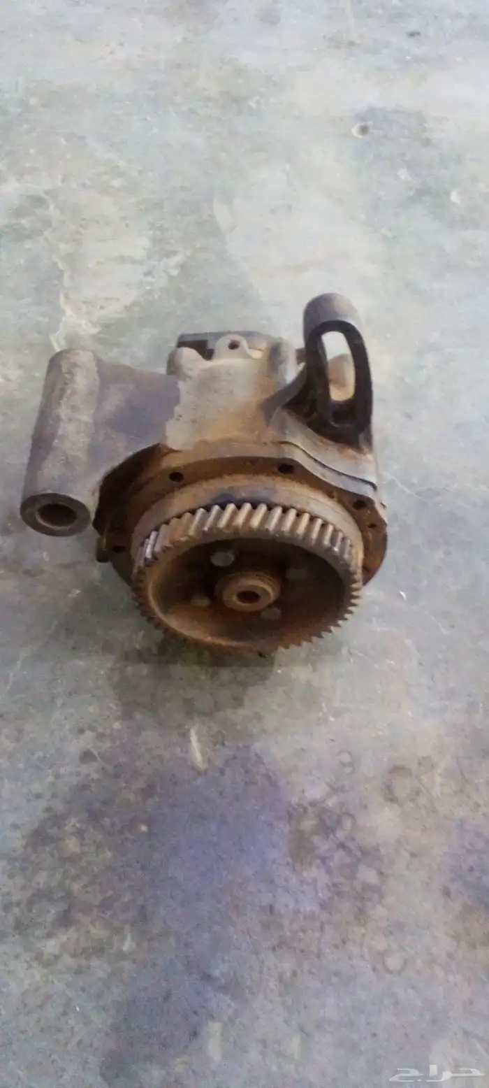 طرمبة توزيع زيت مكينة مرسيدس بوز 24 و سوبر 28 1