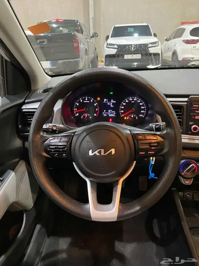 للبيع كيا ريو 2022 استاندر 13