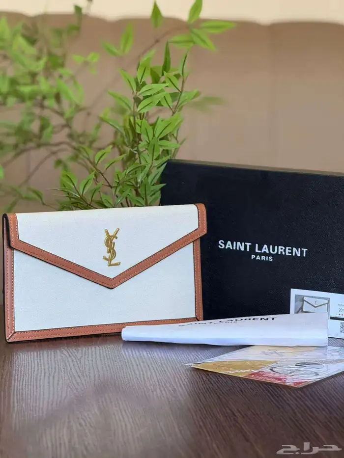 محفظات وشنط ماركه 44