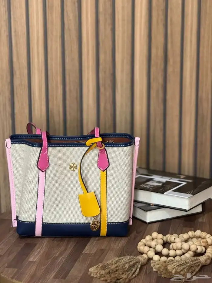 محفظات وشنط ماركه 29