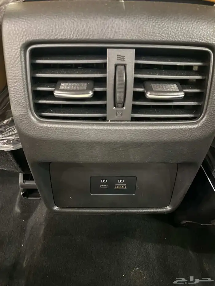 نيسان اكستريل SV بلس لون ابيض سقف اسود جديد اصفار 9